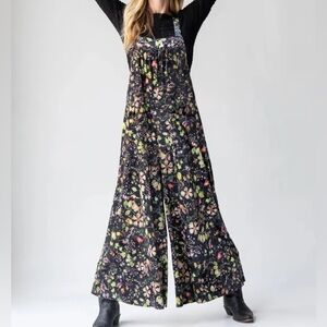 Natural Life Dakota Tie Overall/Jumpsuit Wide Leg Velvet Floral Sz Small